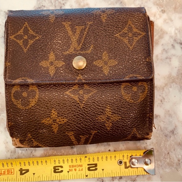 Louis Vuitton Wallet - - Picture 2 of 8